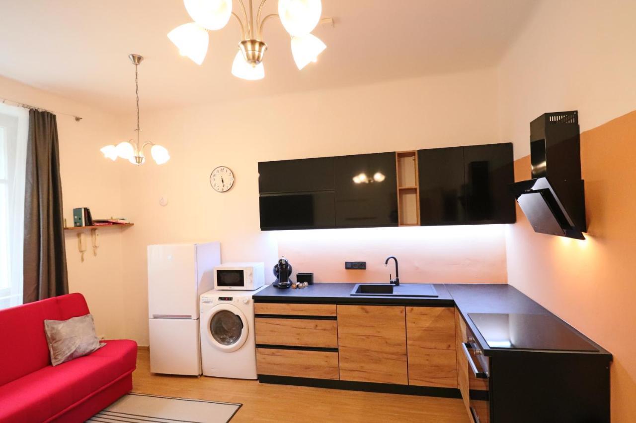 Apartment Relax Strasnice: With Private Infra-Sauna ! Prague Exterior photo