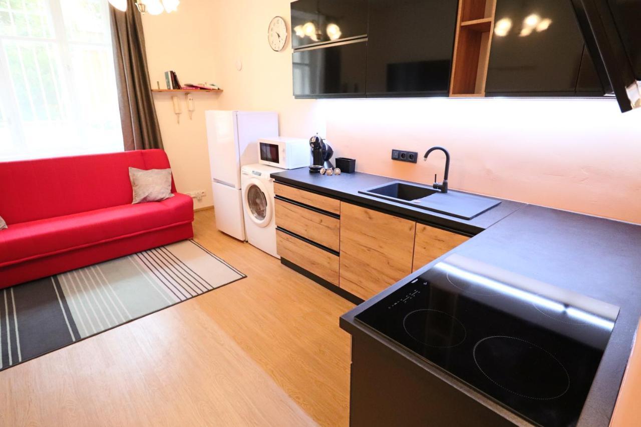 Apartment Relax Strasnice: With Private Infra-Sauna ! Prague Exterior photo
